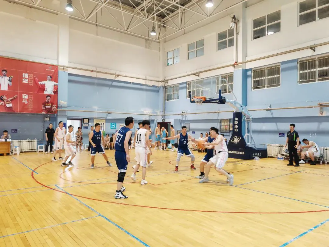 刻苦训练篮球时如何避免受伤的建议_2